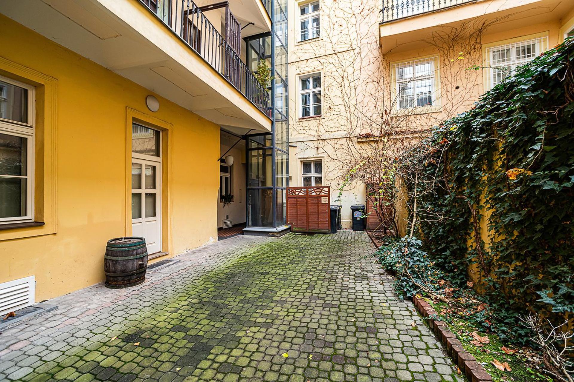 Apartment Luxurious Two-bedroom In The Old Town Prague